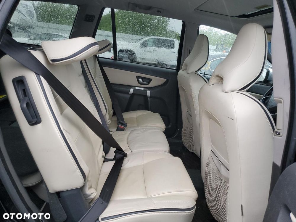 Volvo XC 90 3.2 AWD R-Design - 9