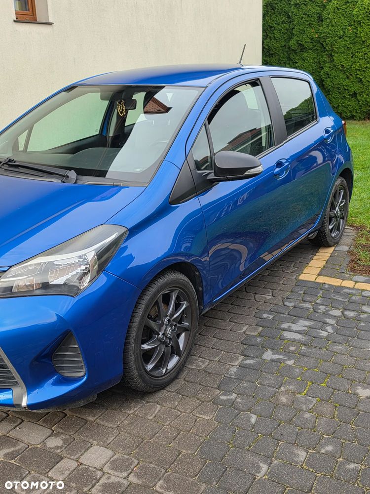 Toyota Yaris 2015 photo 3
