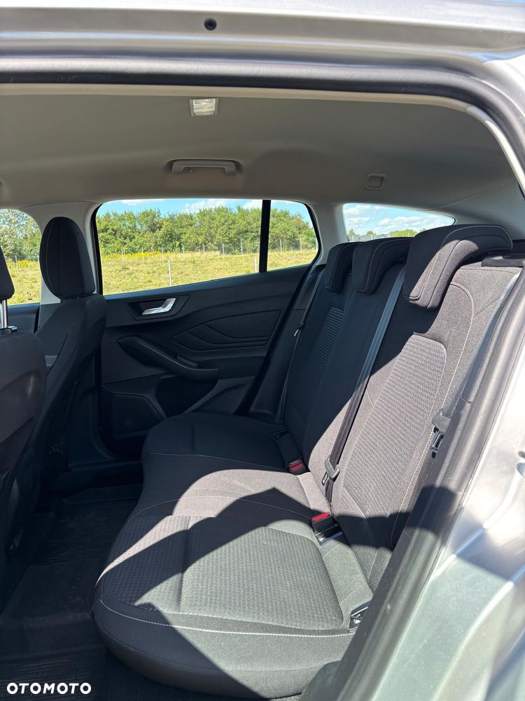 Ford Focus 1.0 EcoBoost Connected - 25