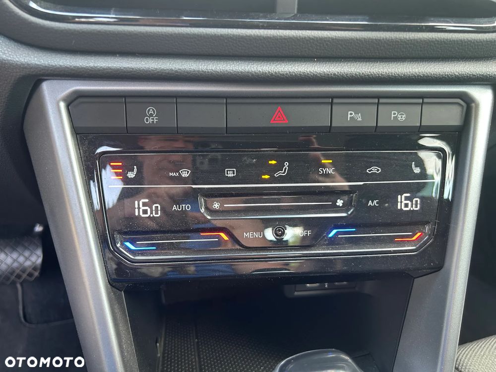 Volkswagen T-Roc 1.5 TSI Life DSG - 22