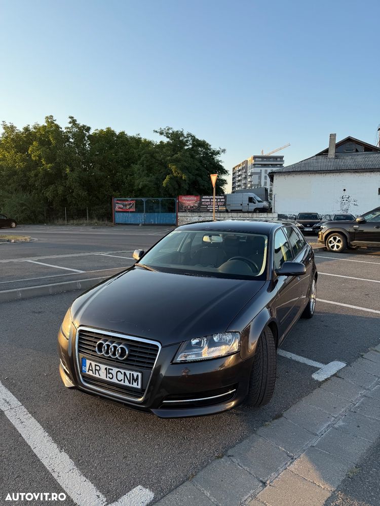 Audi A3 Sportback 1.4 TFSI S-tronic Attraction - 2