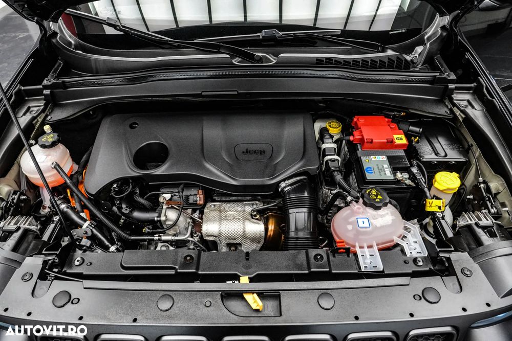 Jeep Renegade 1.3T 4xe AT6 PHEV Trailhawk - 27