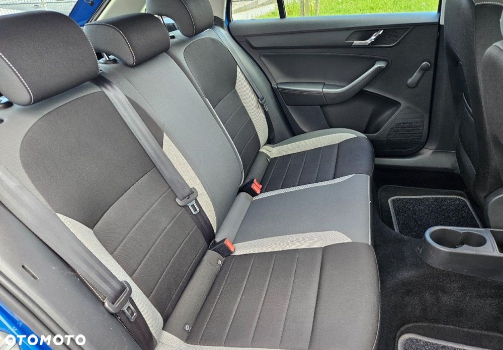 Skoda RAPID - 24