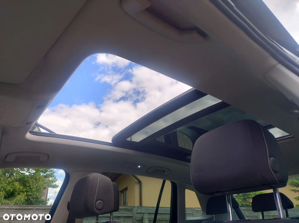 Volkswagen Tiguan 2.0 TDI SCR Trendline - 31