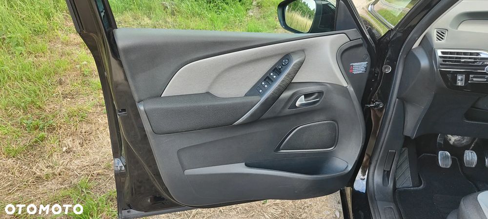 Citroën C4 Picasso 1.6 BlueHDi Shine S&S - 18