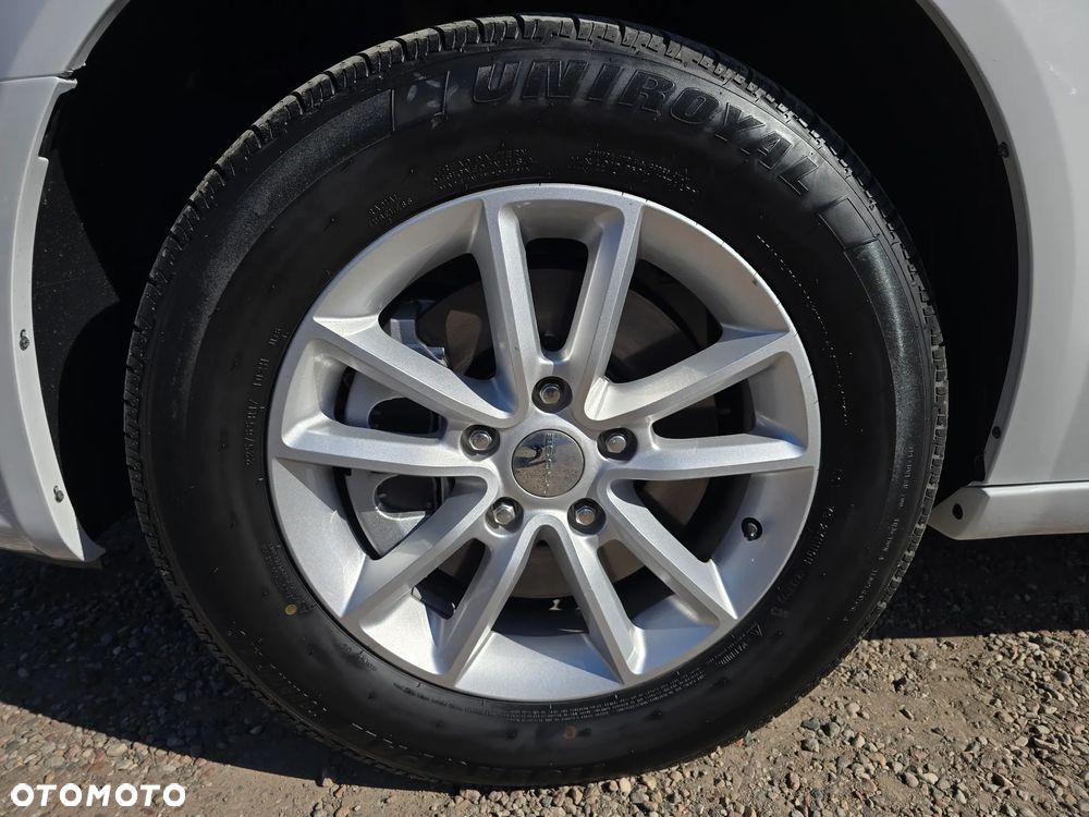 Dodge Grand Caravan - 18