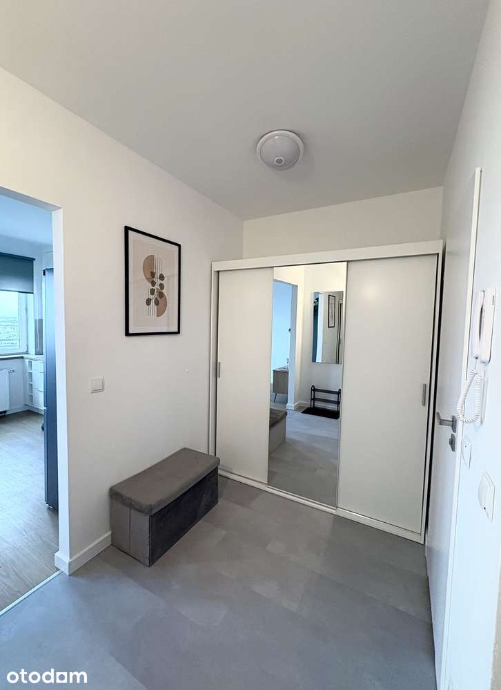 METRO POD KLATKĄ! Jasne 40m2 + loggia na 11 piętrze, Kondratowicza 22!