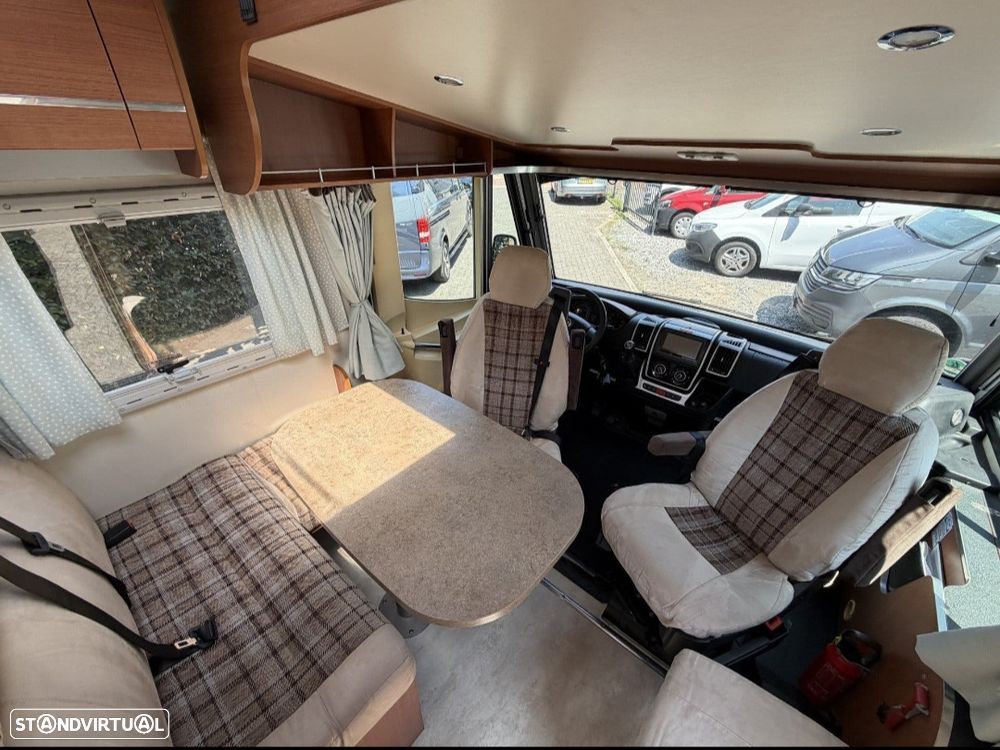 Chausson Welcome I 778 Cama central + Basculante + frigorífico 190L - 3