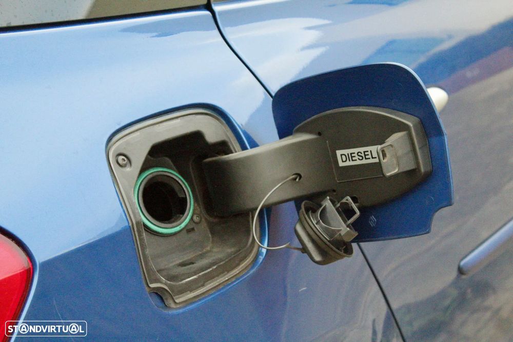 Renault Clio Break 1.5 dCi Dynamique S - 6