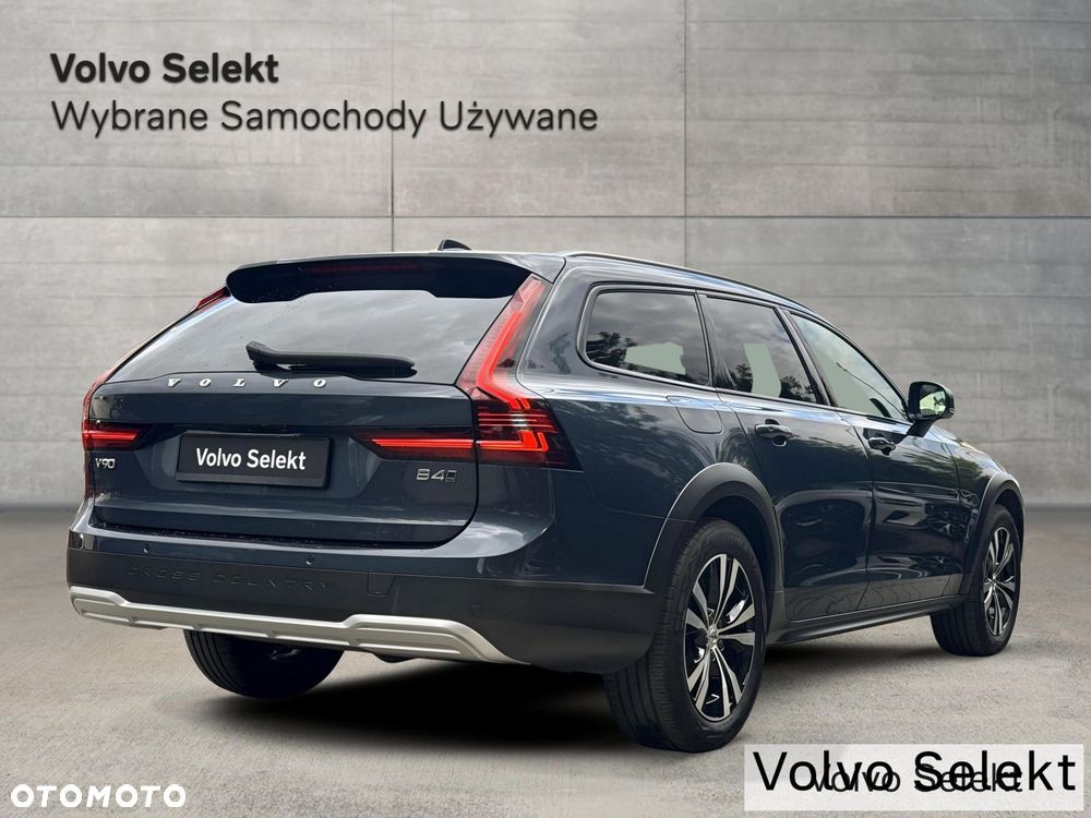 Volvo V90 Cross Country - 8