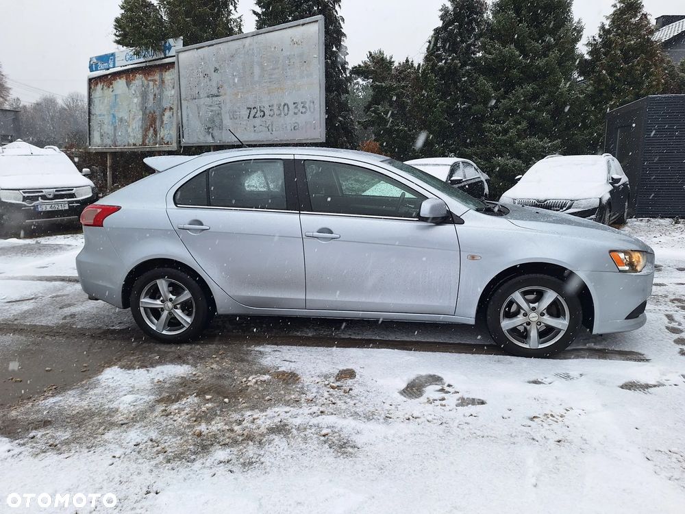 Mitsubishi Lancer 1.8 Intense - 11