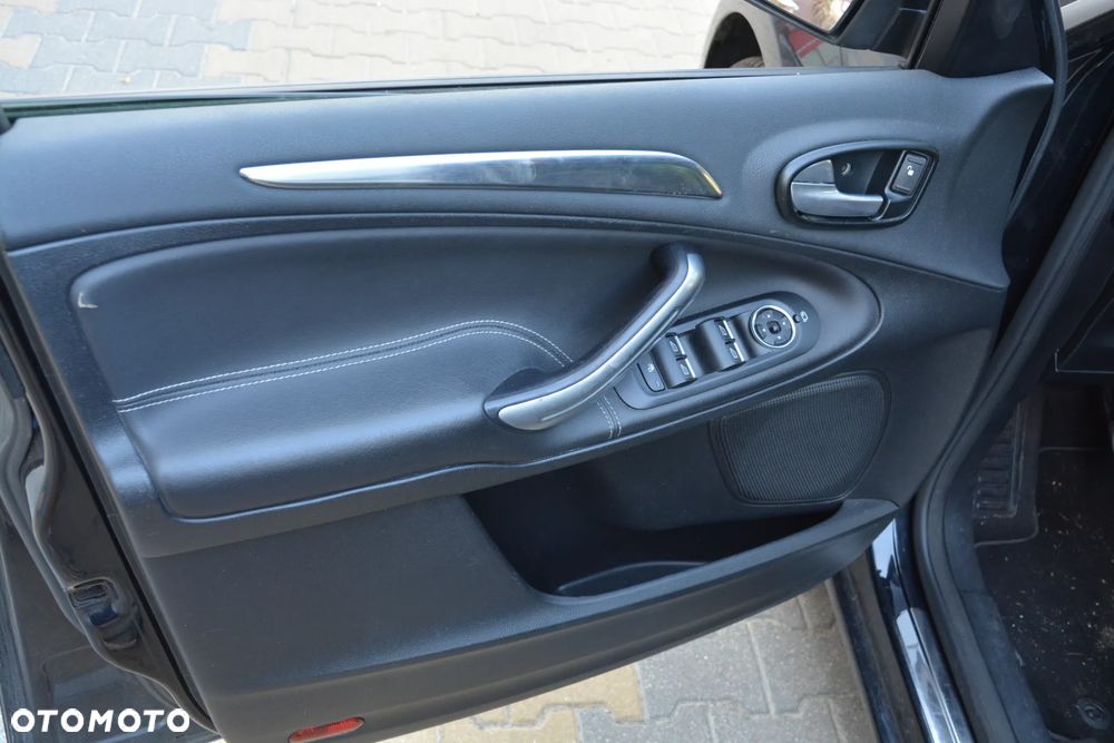 Ford Galaxy - 17