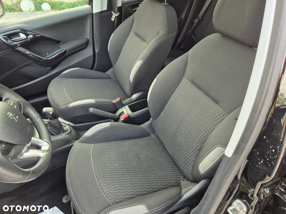 Peugeot 208 1.6 BlueHDi Active S&S - 6