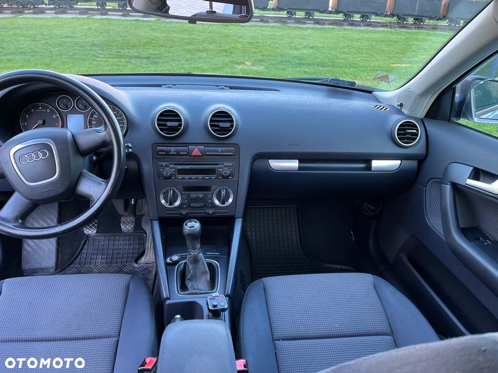 Audi A3 Sportback - 16