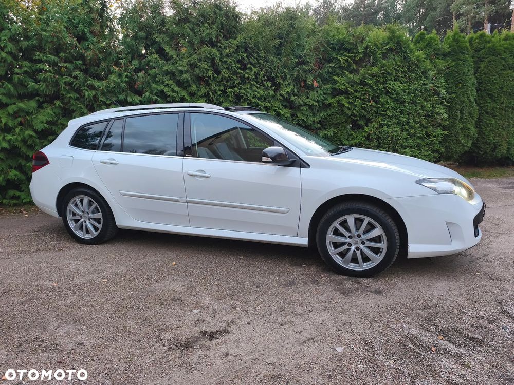 Renault Laguna 2010 photo 3