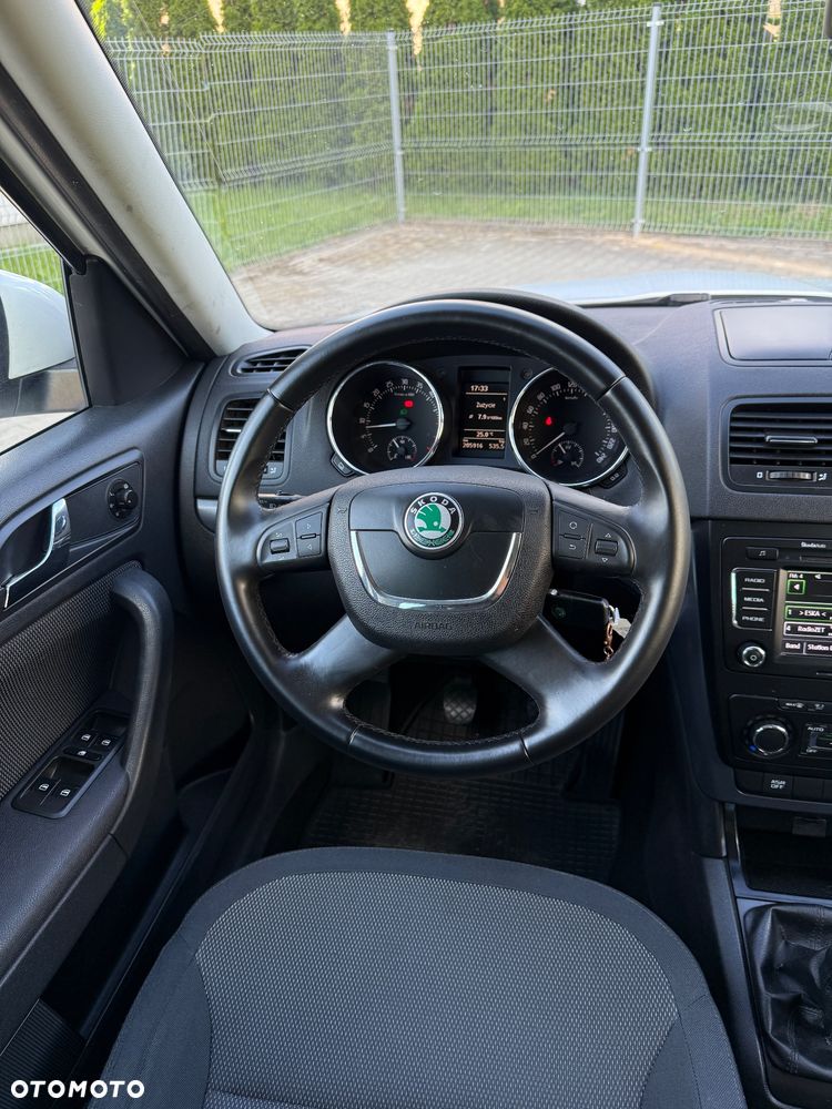 Skoda Yeti 2.0 TDI Elegance PLUS EDITION - 22