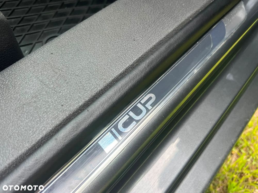 Volkswagen Touran 1.6 TDI DPF Cup - 14