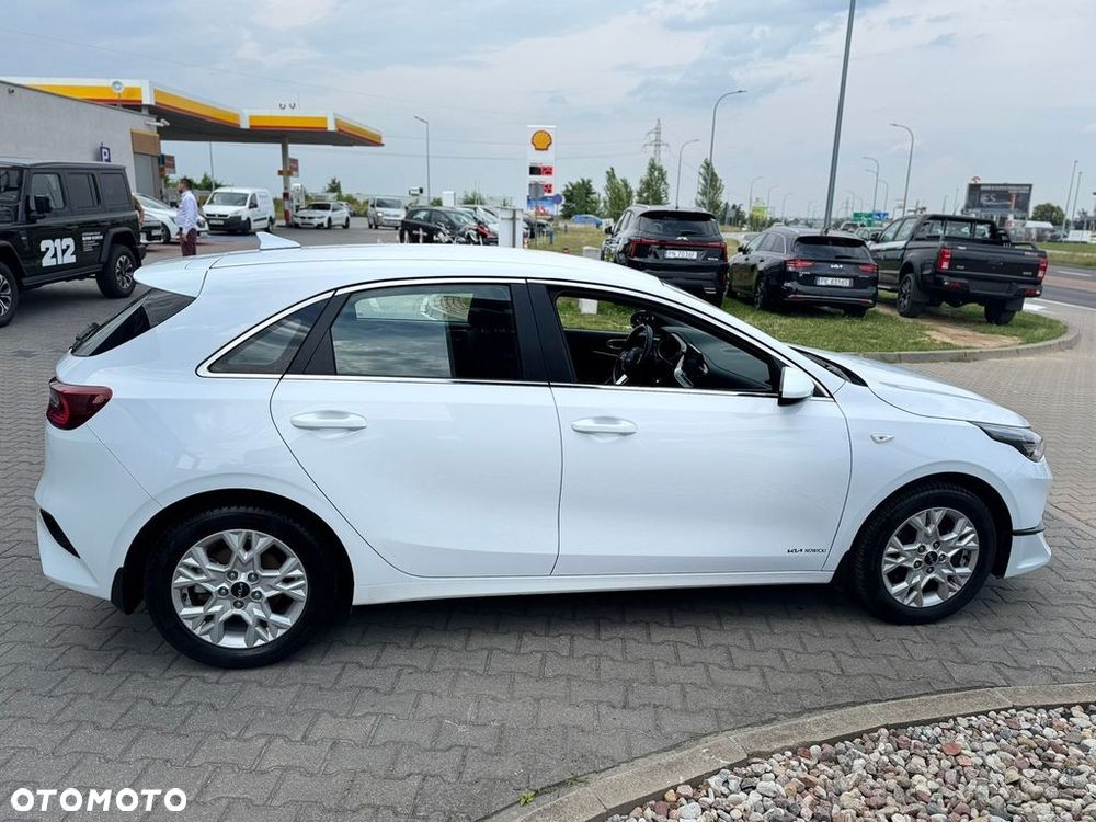 Kia Ceed 1.5 T-GDI M - 6
