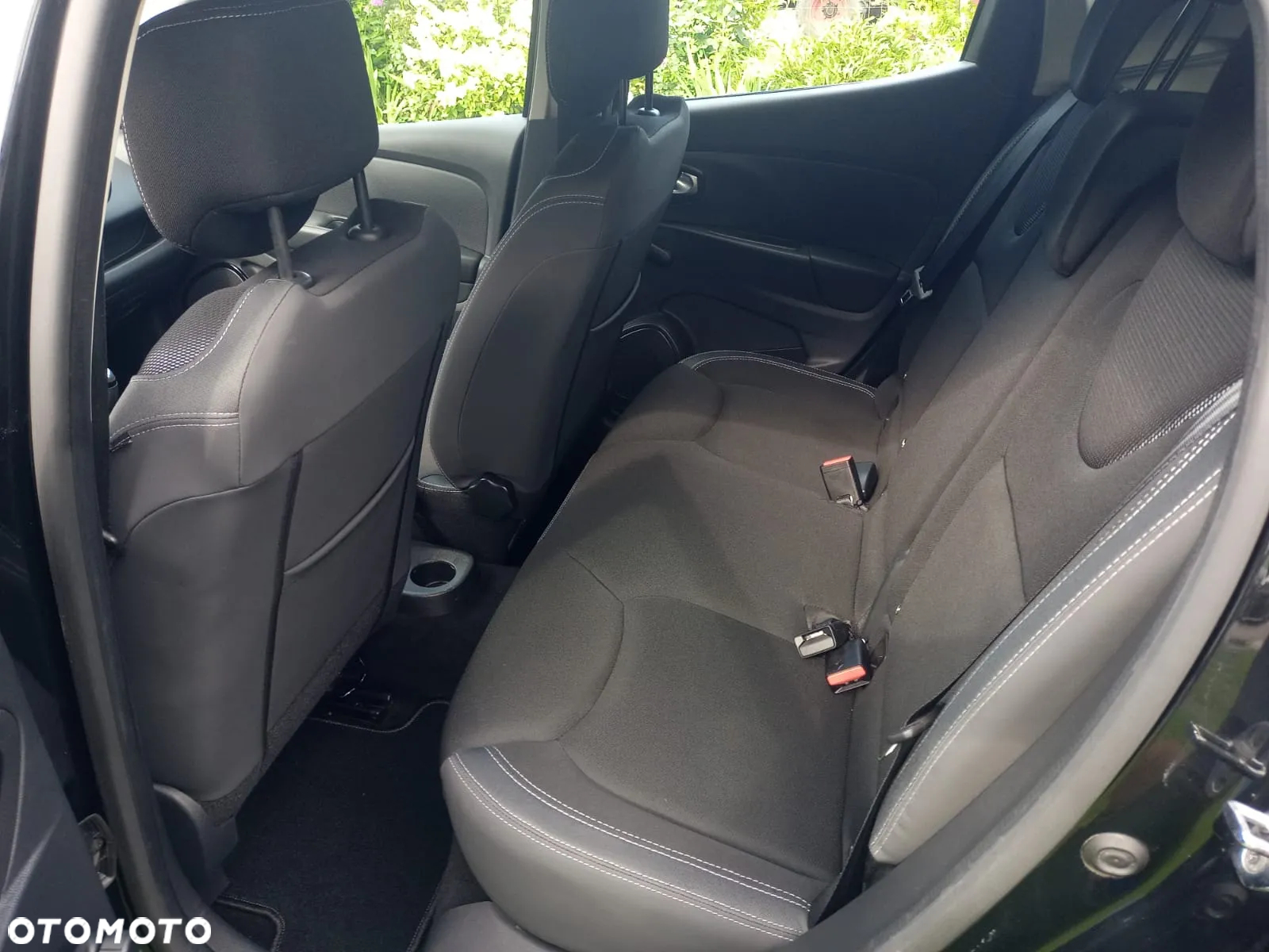 Renault Clio - 10