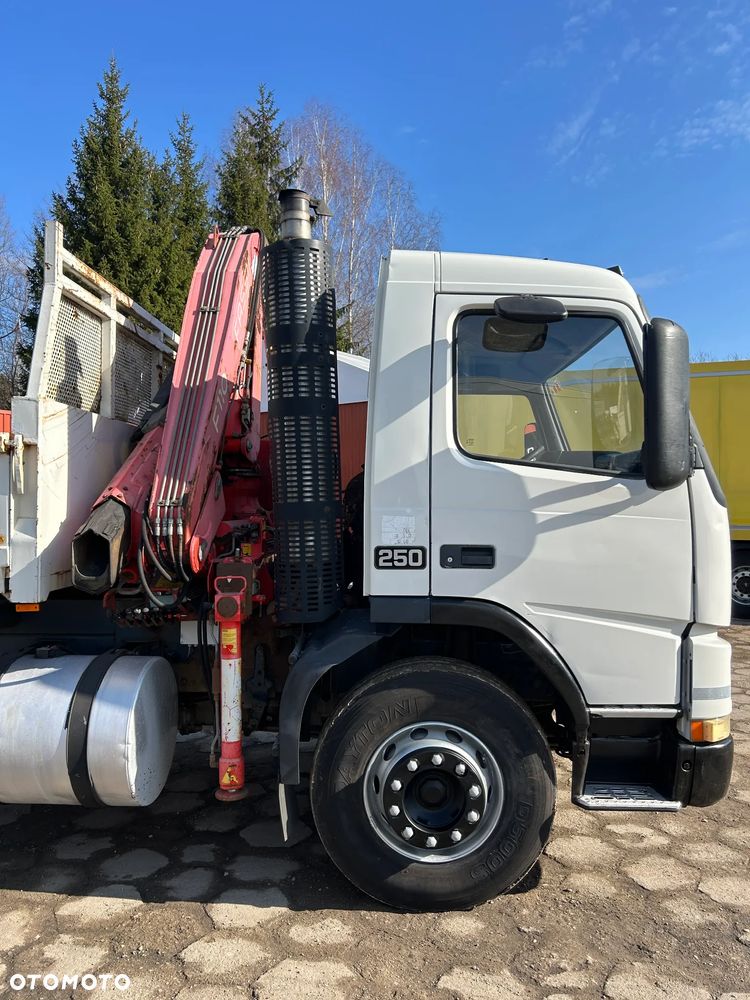 Volvo FM 250 WYWROTKA 3-STRONNA + HDS FASSI Z ROTATOREM F110A.21 / HYDRO-BURTA / WYWROT NA 3 STRONY / HAK ZACZEP / WAŻNY UDT !! - 22