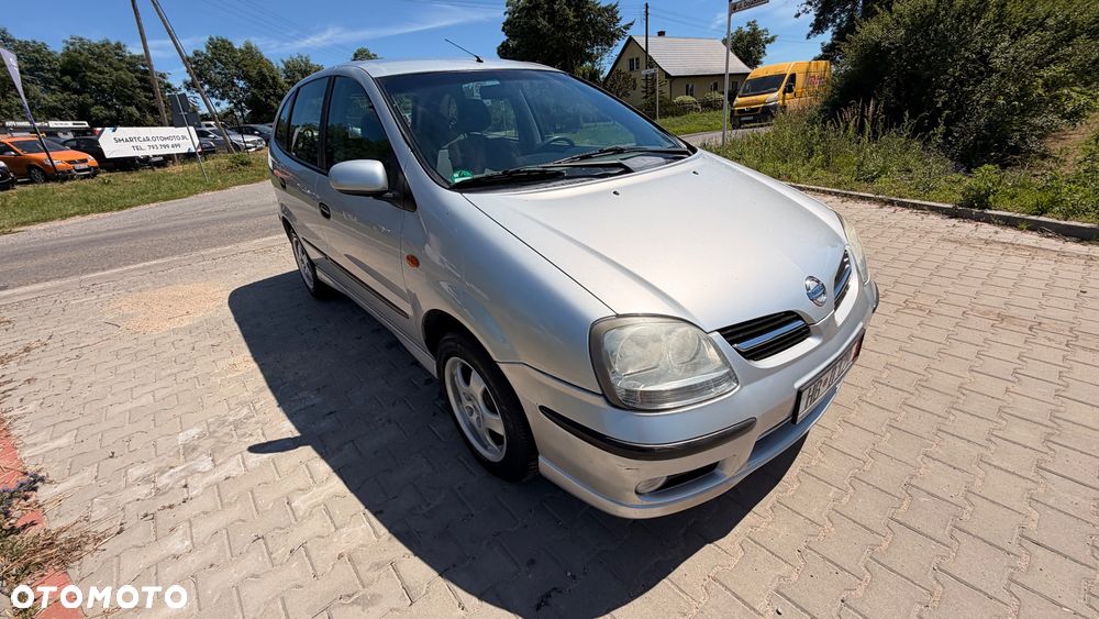 Nissan Almera Tino - 22