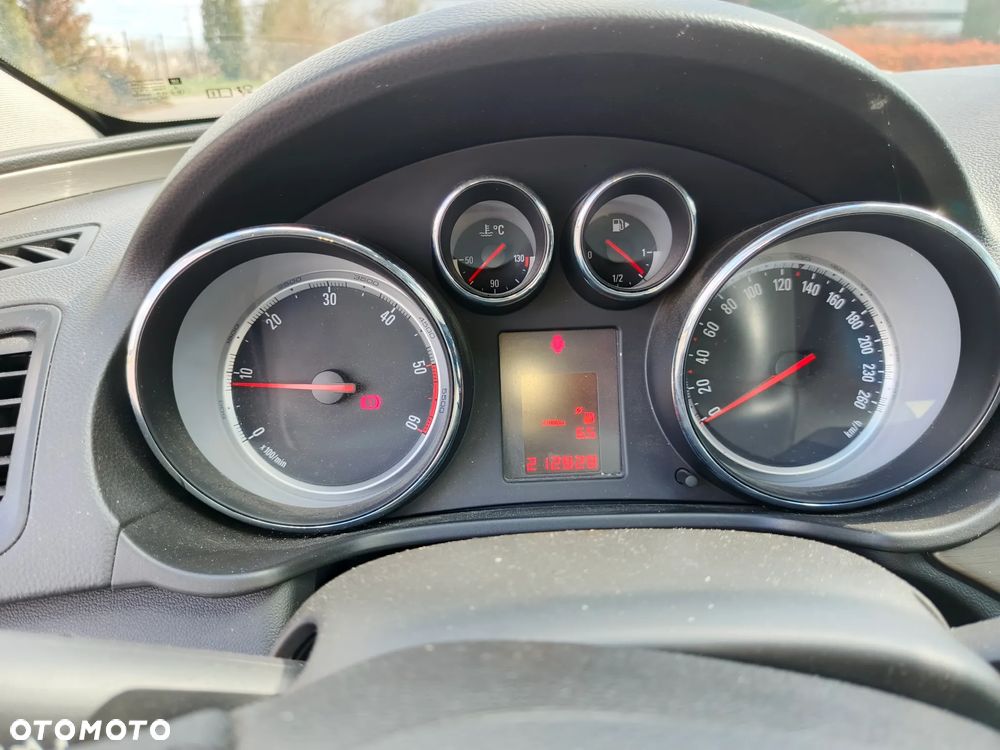 Opel Insignia 2.0 CDTI Active - 8