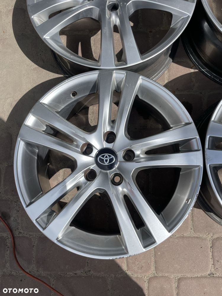FELGI ALUMINIOWE Toyota/Renault 7" x 17" x 5x114,3 x 60,1 x ET 45 - 5