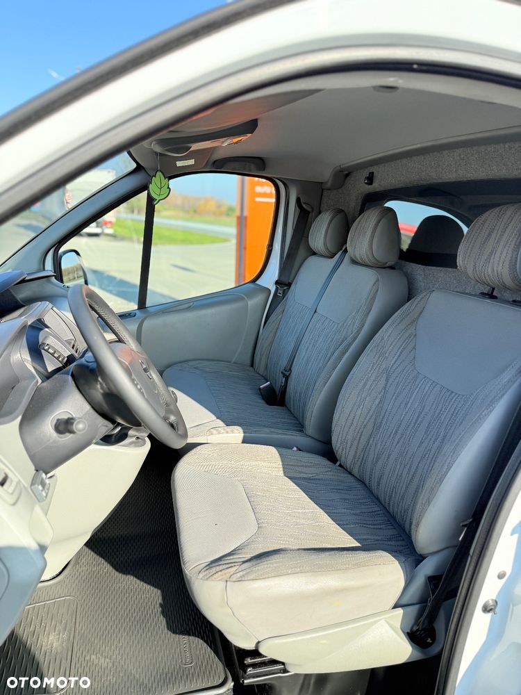 Nissan Primaster - 11