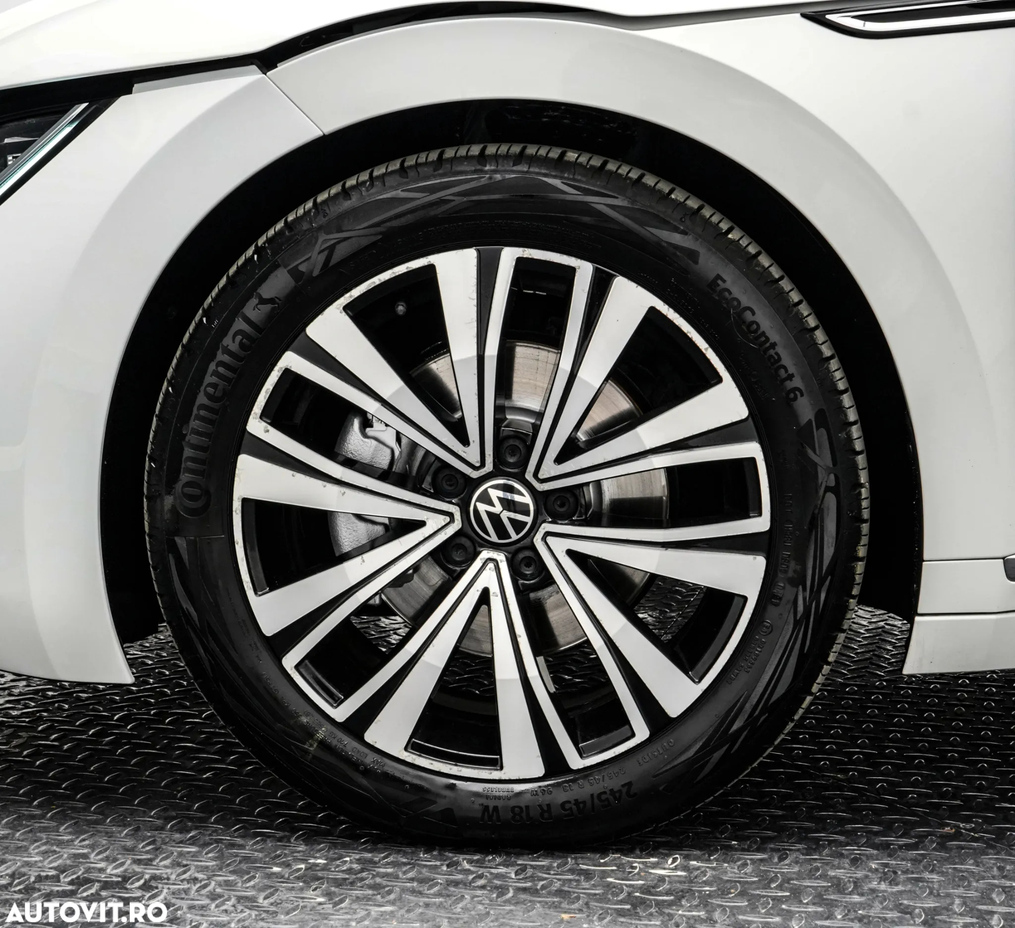 Volkswagen ARTEON 2.0 TDI 4Motion DSG Elegance - 29