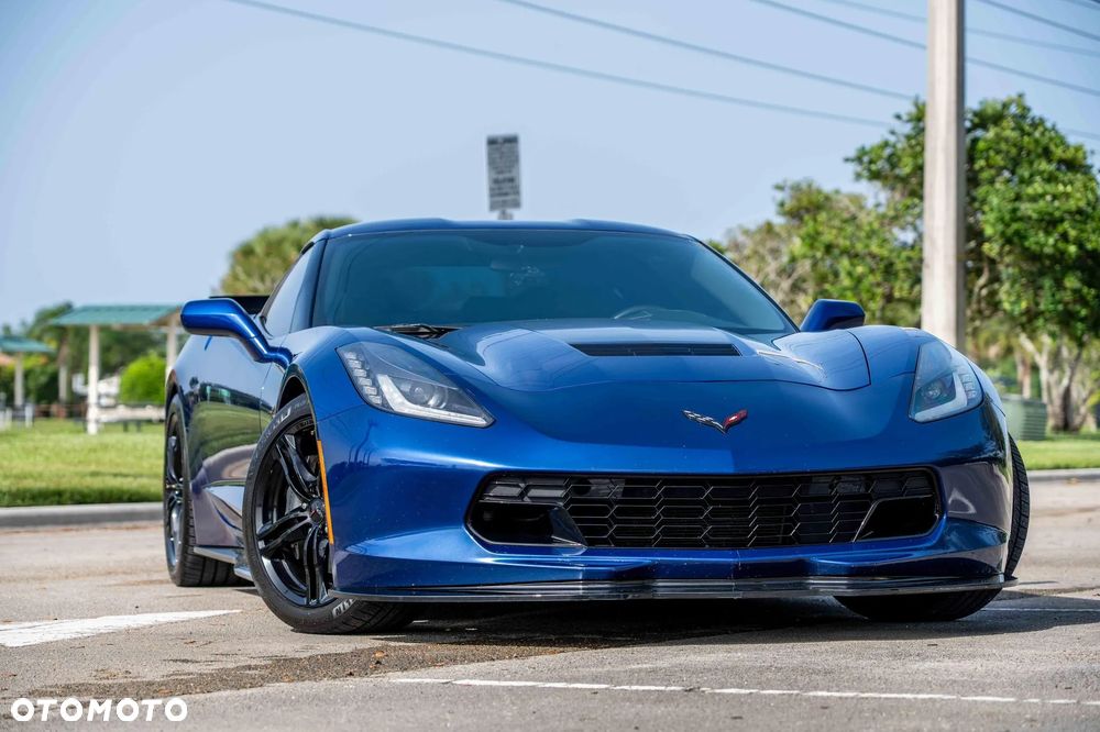 Chevrolet Corvette - 3