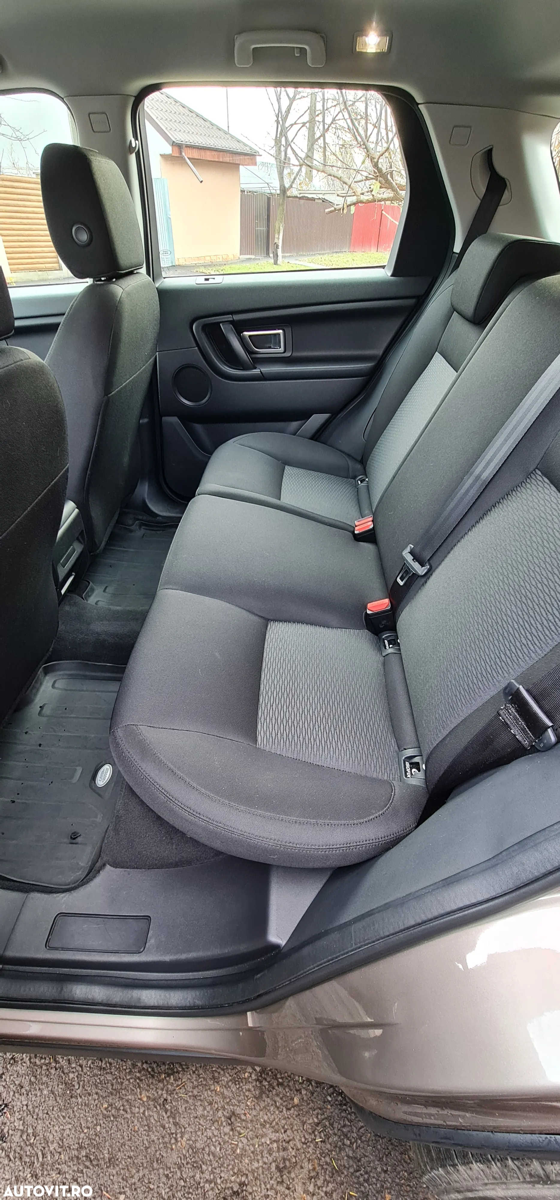 Land Rover Discovery Sport - 19