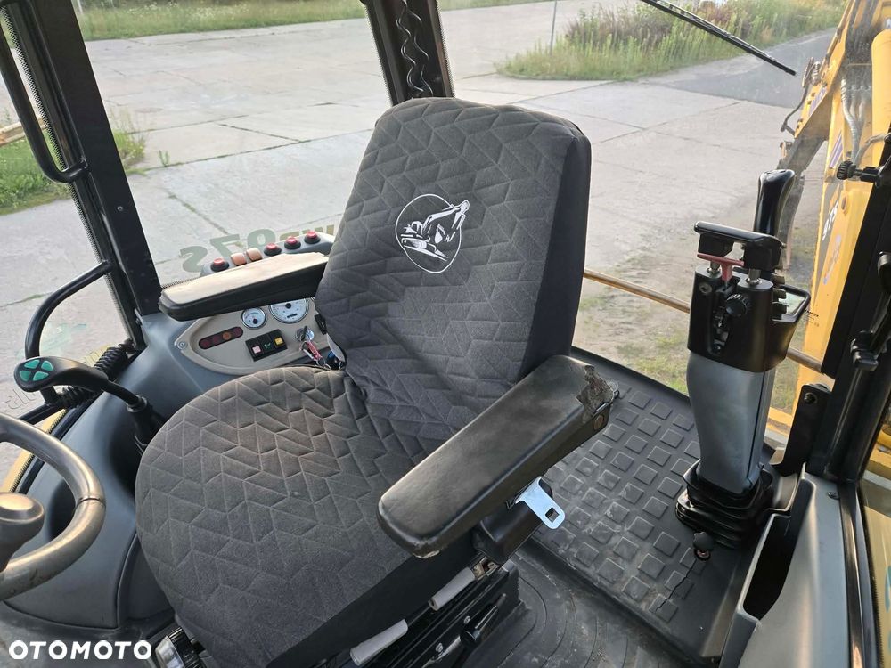 Komatsu WB 97 S Joystick - 10