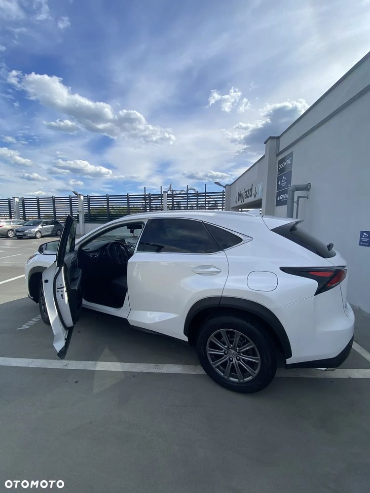 Lexus NX 200t Comfort AWD - 3