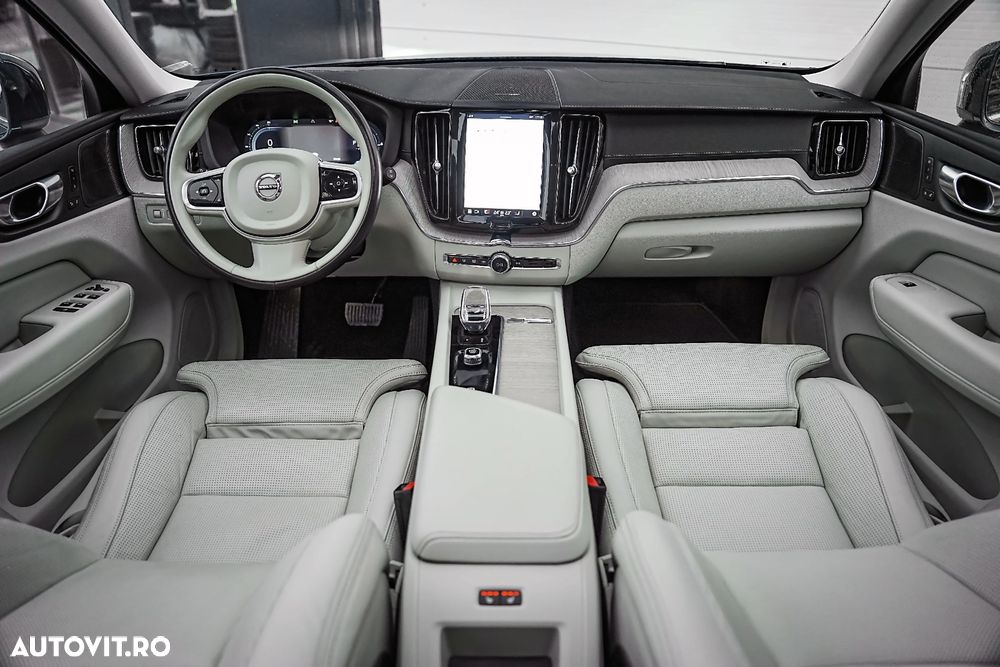 Volvo XC 60 Recharge T6 Twin Engine eAWD Inscription Expression - 10