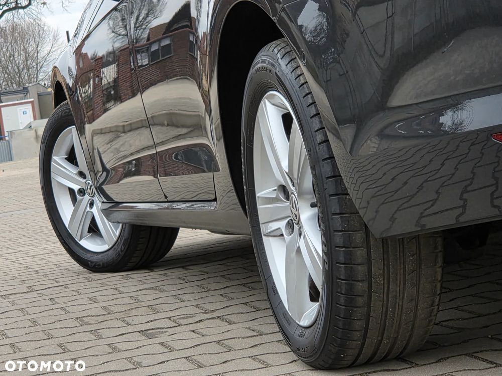 Volkswagen Golf 1.6 TDI BlueMotion Technology Comfortline - 19