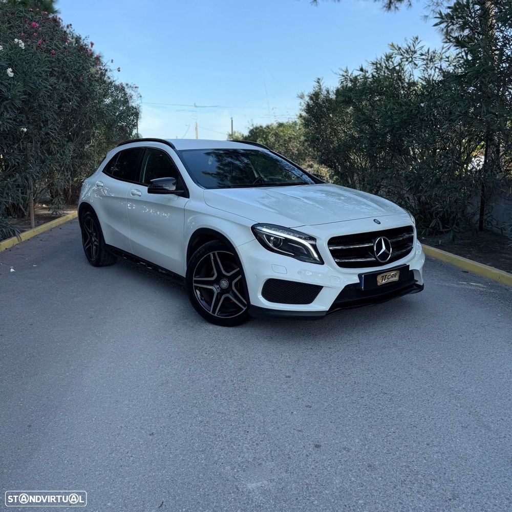 Mercedes-Benz GLA 220 CDi AMG Line 4-Matic - 1