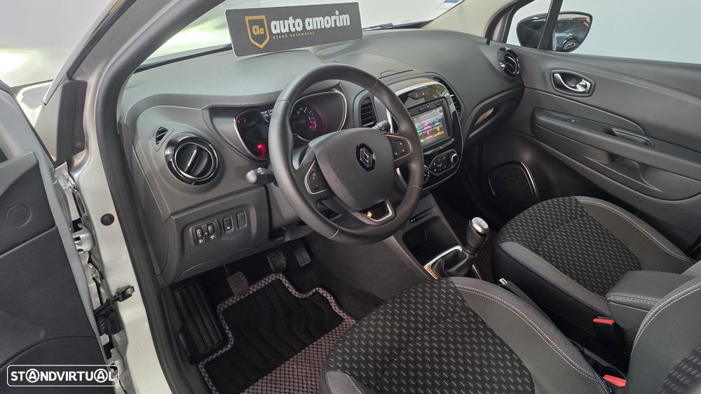 Renault Captur 0.9 TCE Exclusive - 17