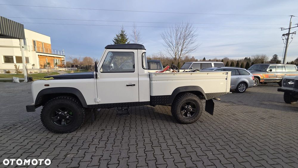 Land Rover Defender 110 Hard Top E - 6