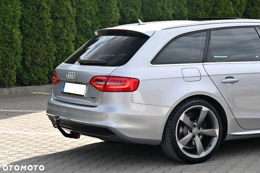 Audi A4 Avant 2.0 TDI Quattro Line S tronic - 14