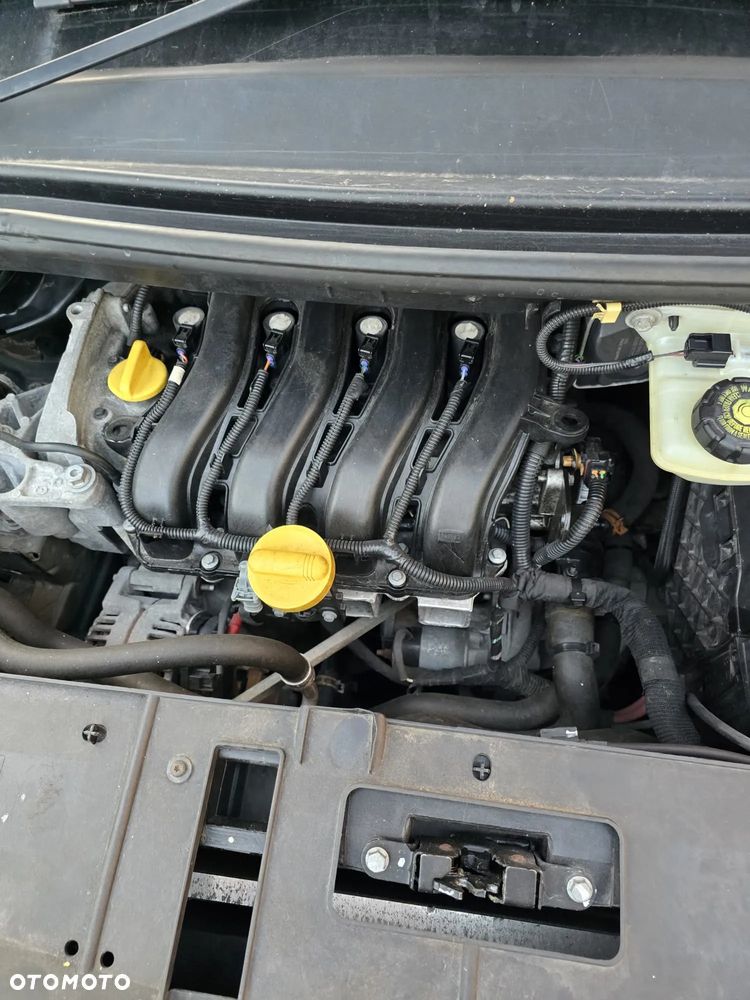 Renault Grand Scenic - 31