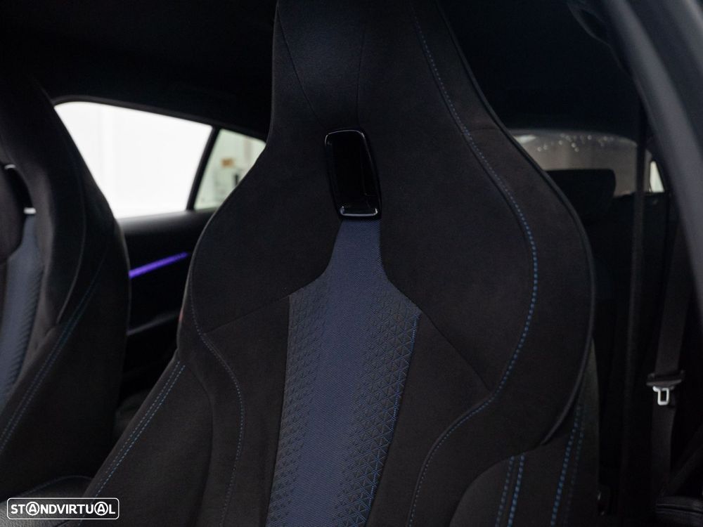 BMW 116 d Pack M Auto - 48