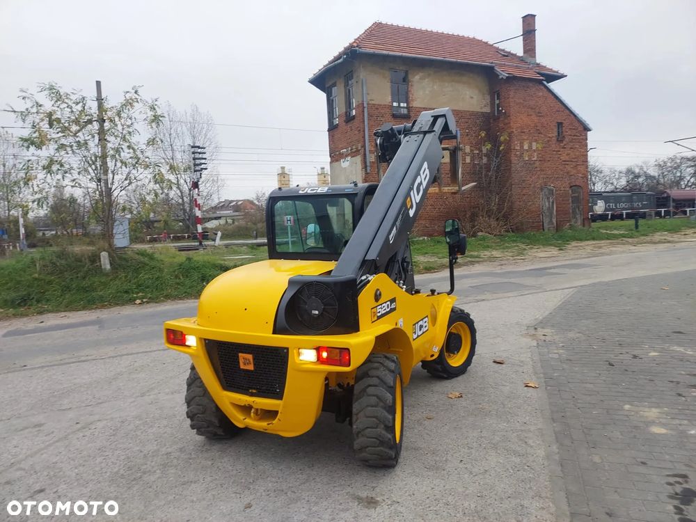 JCB 520-40 - 2
