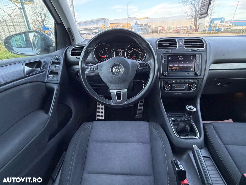 Volkswagen Golf - 19