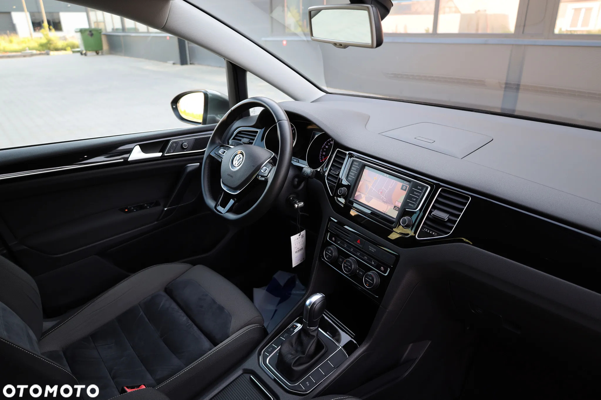 Volkswagen Golf Sportsvan 1.4 TSI (BlueMotion Technology) DSG Highline - 31