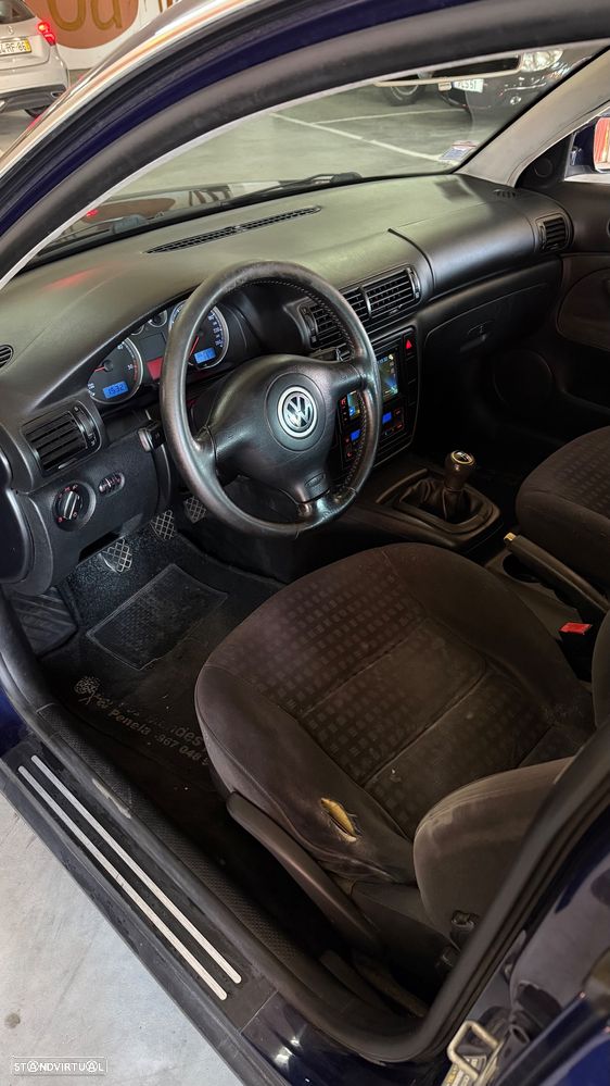 VW Passat 1.9 TDi Comfortline - 14