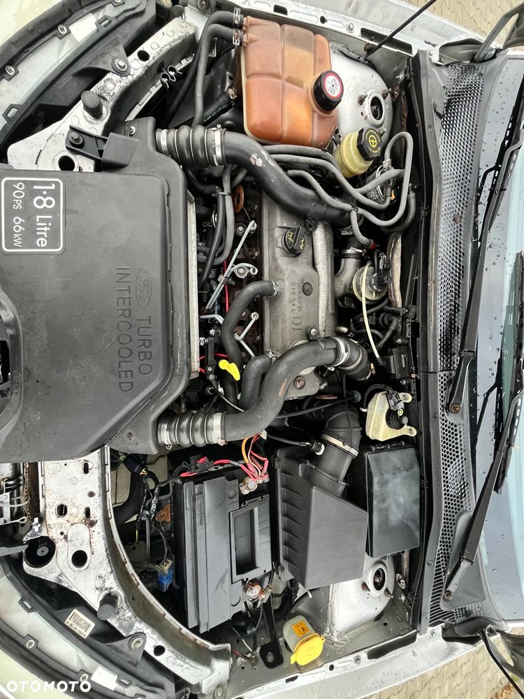 Ford Focus 1.8 TDDi Comfort - 16