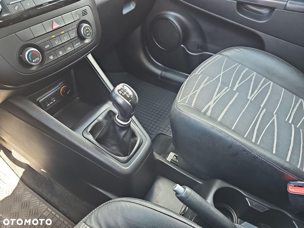 Kia Venga 1.4 L - 22