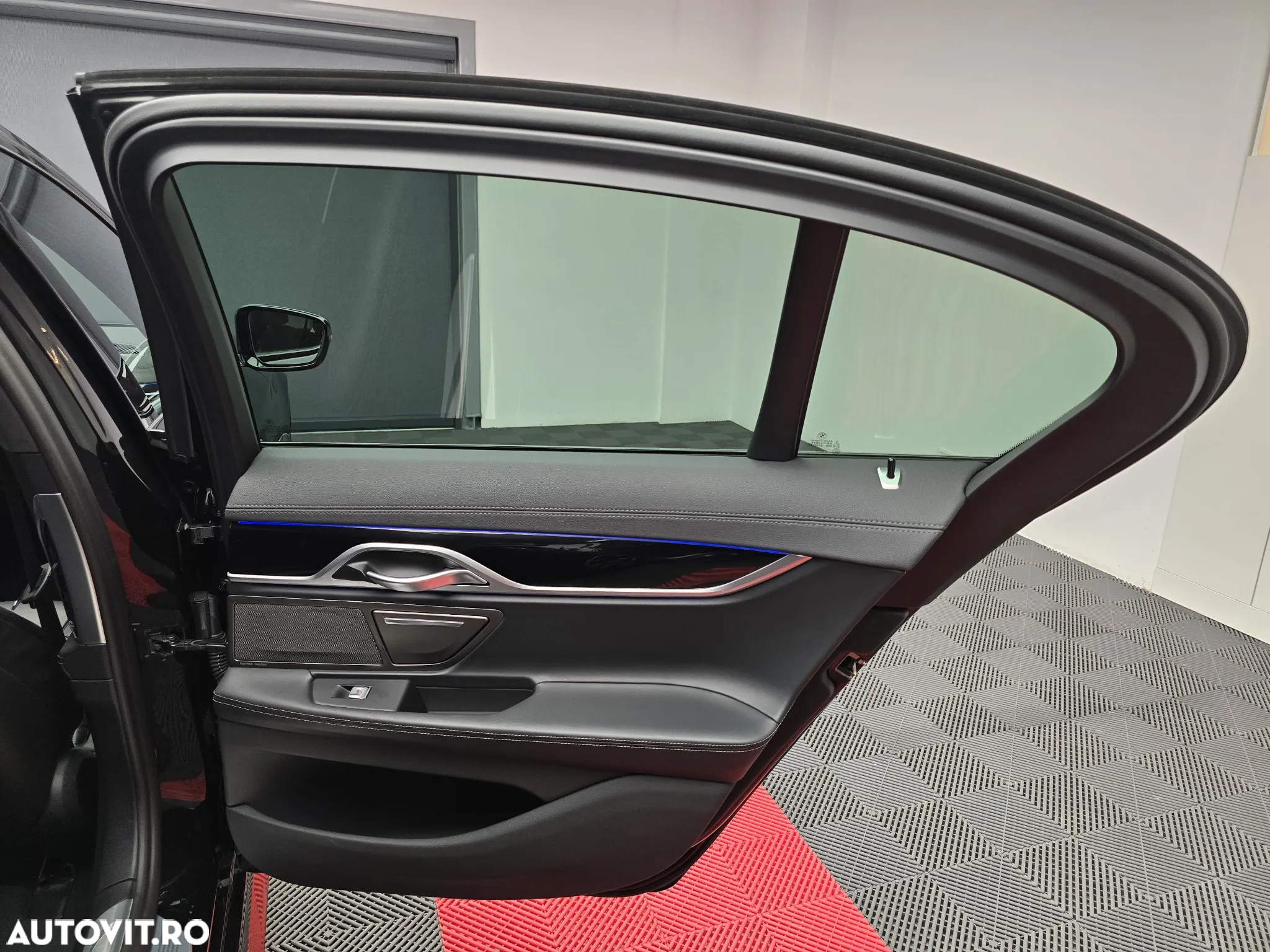 BMW Seria 7 730d xDrive - 13