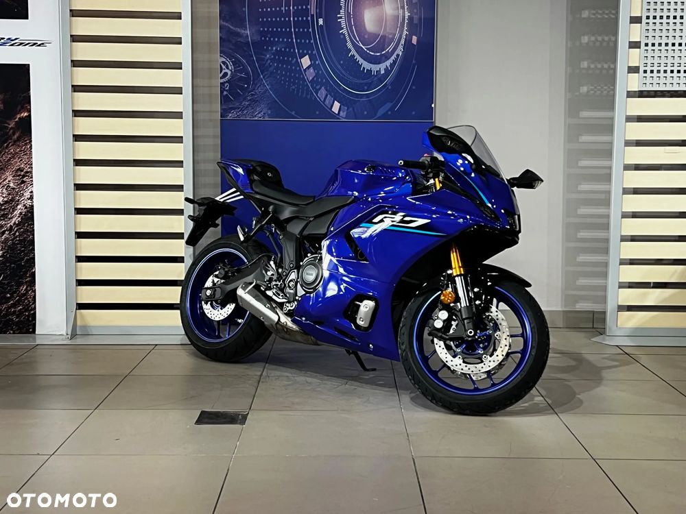 Yamaha R7 - 10