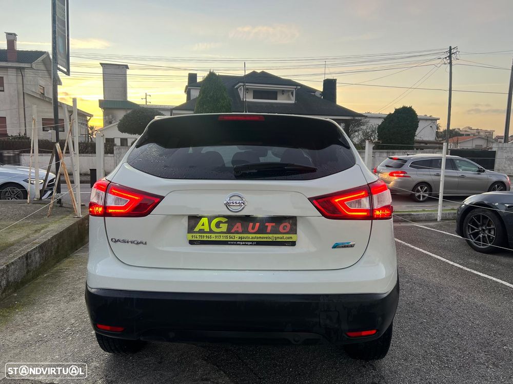 Nissan Qashqai 1.5 dCi DPF acenta - 6